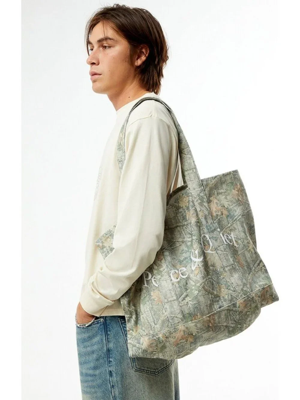 MUSEUM OF PEACE AND QUIET Wordmark Camo Tote Bag Camouflage Size One Size NWT